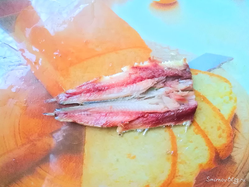 Иваси под шубой. Рецепт Разделанная сардина иваси для рецепта "Иваси под шубой"