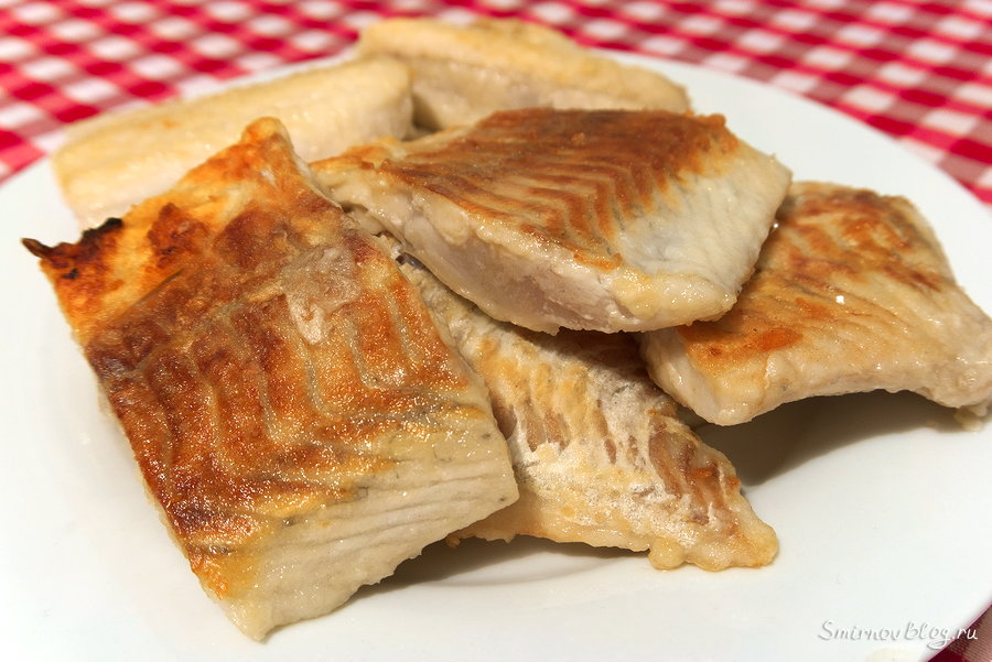 Обжаренные куски рыбного филе для рецепта "Рыба под маринадом"