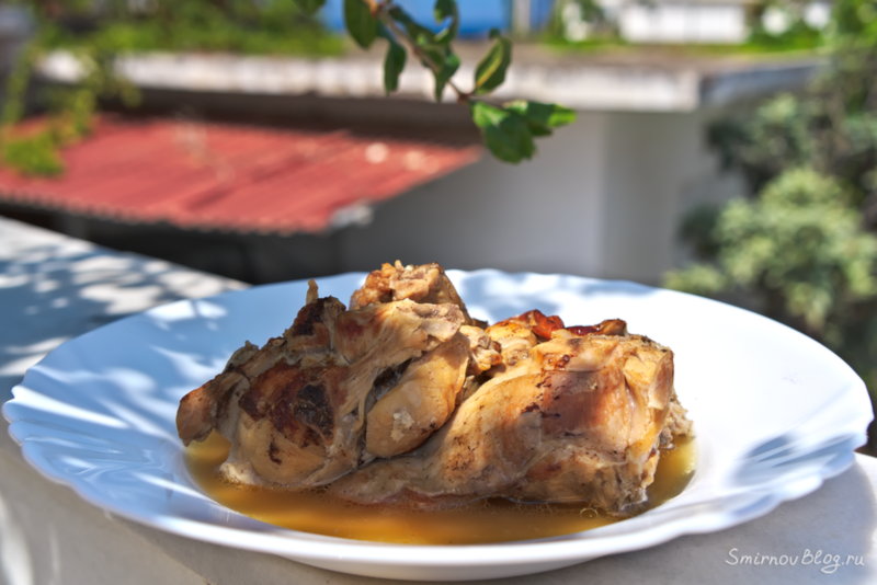 Кролик со сметанным соусом