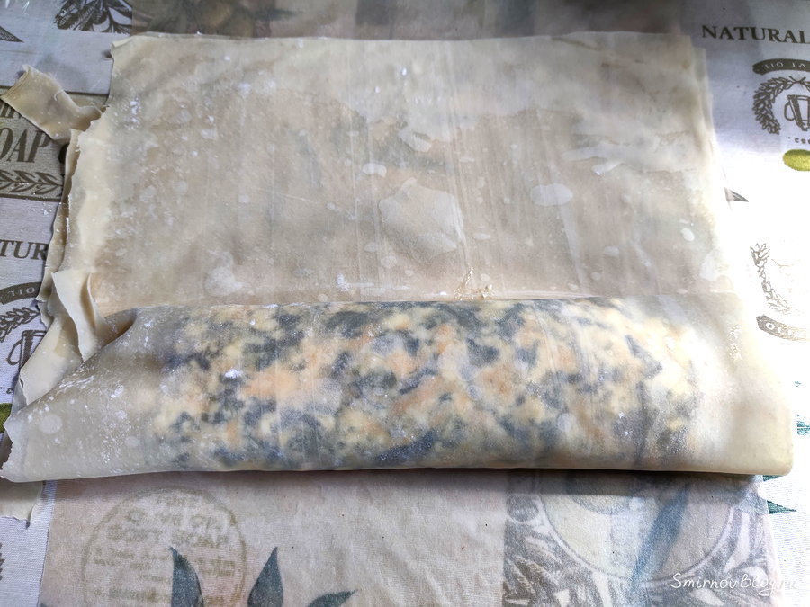 Пирог со шпинатом, сыром и тестом фило