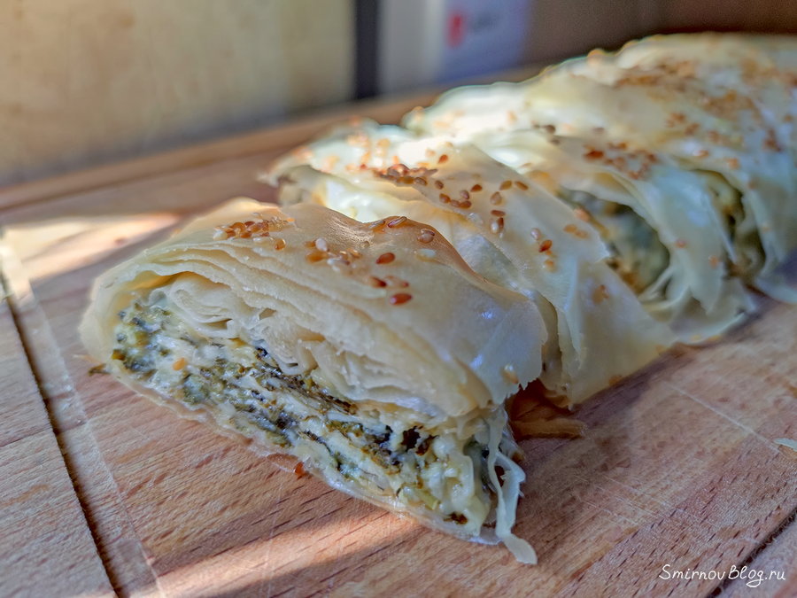 Пирог со шпинатом, сыром и тестом фило